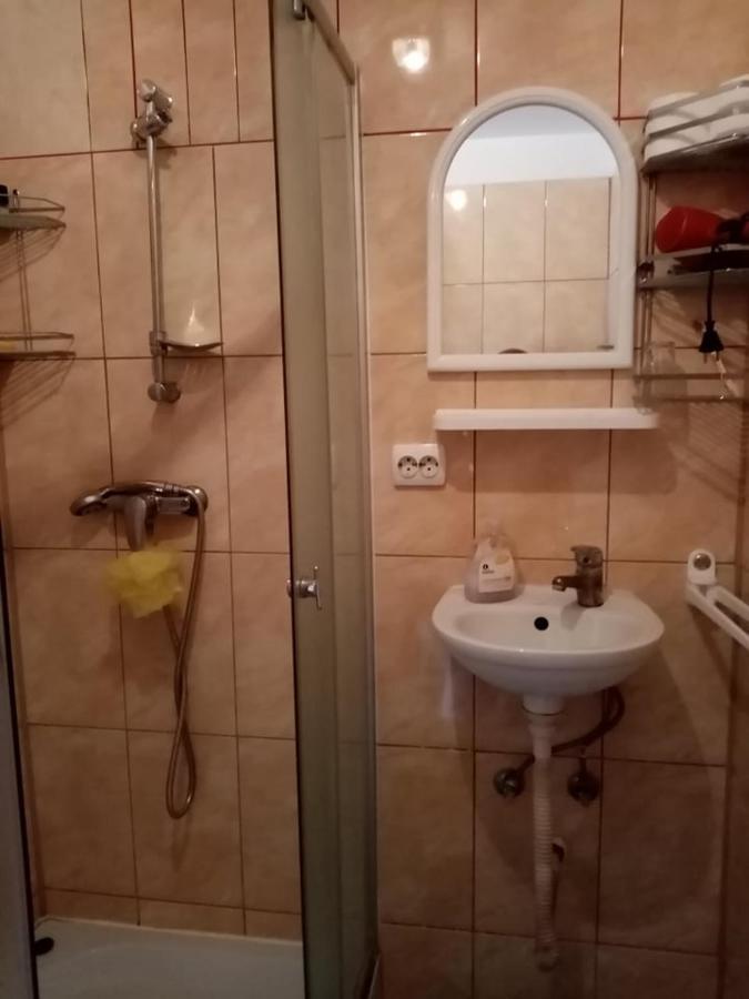Pensiunea Oana Hotell Balc Exteriör bild